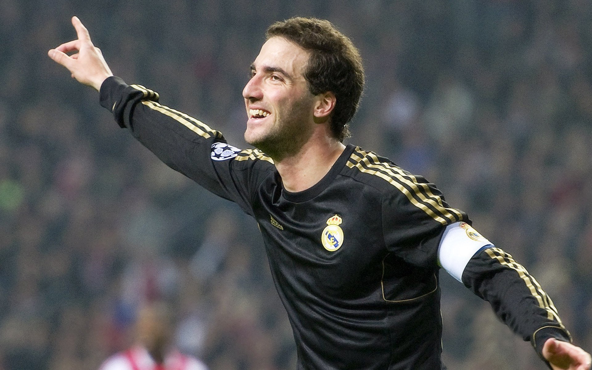 恩多耶-布鲁阿尔稳扎稳打掌控比赛节奏,多恩布什 圣才