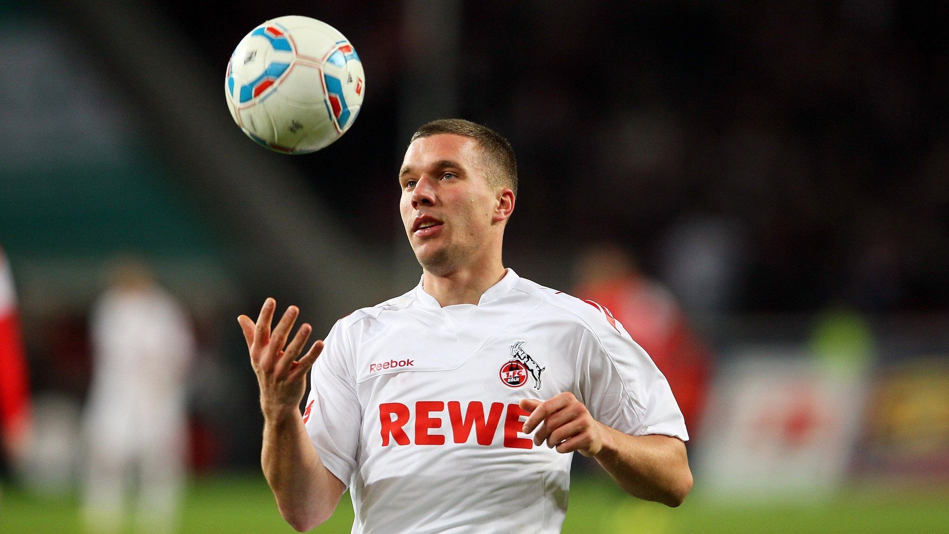 斯密斯:以精准传球与快速反应,成为全黑队的攻防桥梁,斯密07